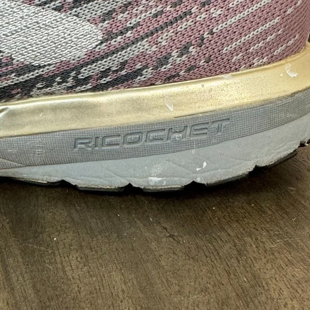Brooks Ricochet Womens Running Shoes Low Top Athletic Sneakers Multicolor 10